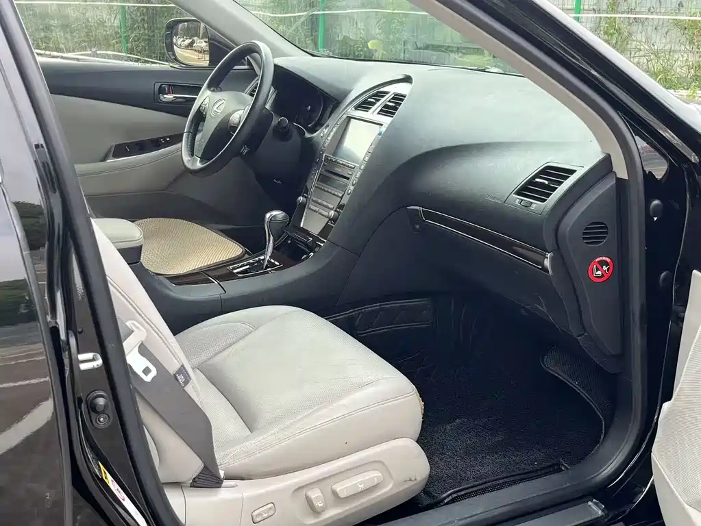 Lexus ES — миниатюра 3