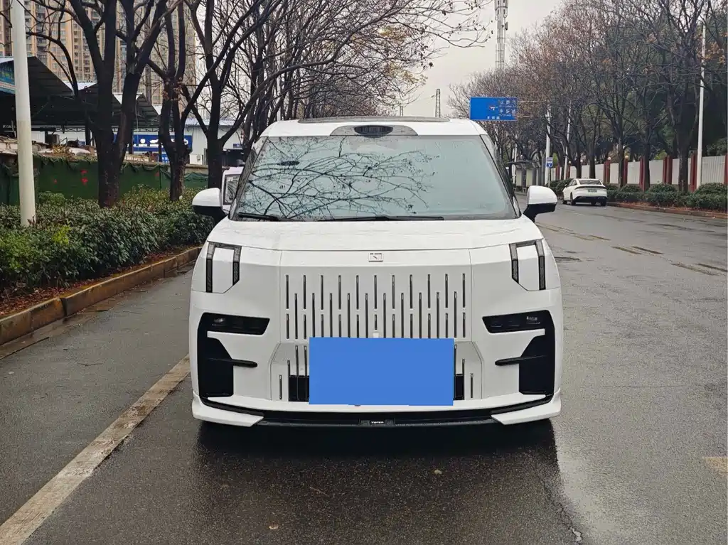 ZEEKR EXTREME KRYPTON 009