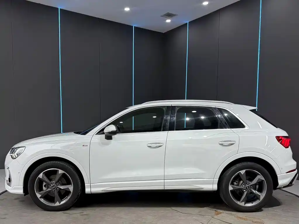 Audi Q3 — миниатюра 4