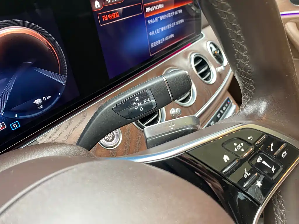 Mercedes-Benz E-Class New Energy Facelift 3 E 350 e L Plug-in Hybrid Sedan, фото 11