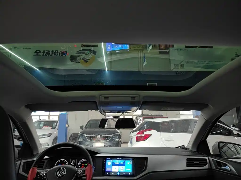 Volkswagen Polo — миниатюра 18