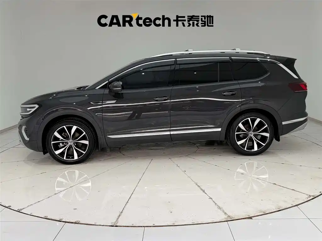 Volkswagen Viloran 2022 530TSI Flagship Pro 6 мест