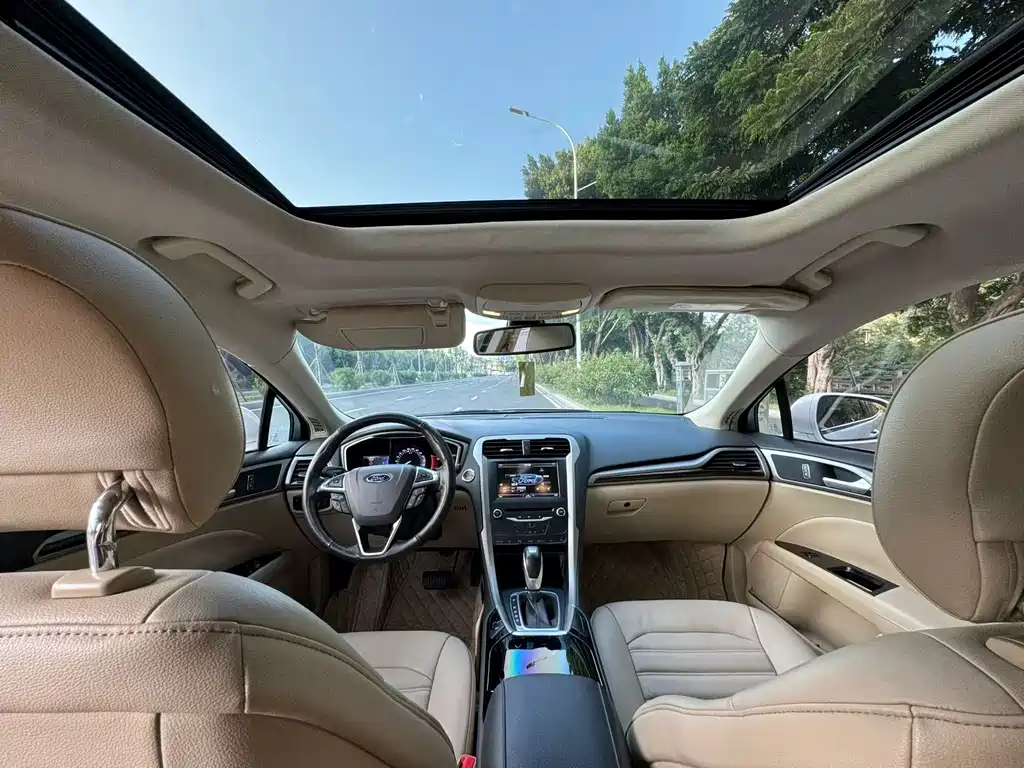 Ford Mondeo — миниатюра 6