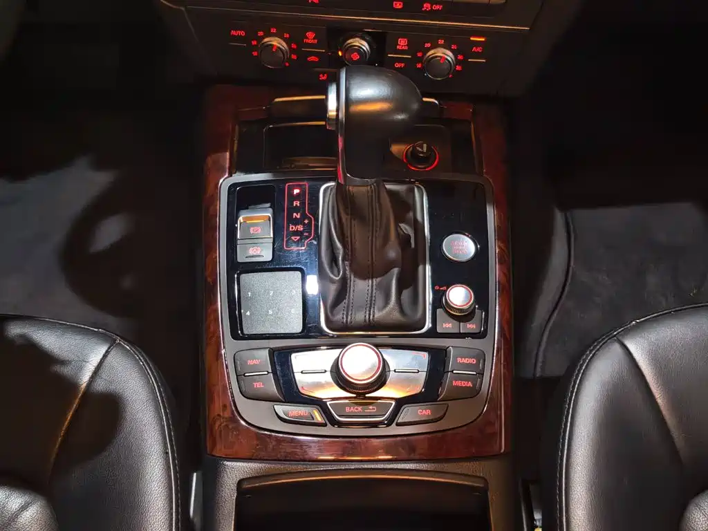Audi A6L — миниатюра 13