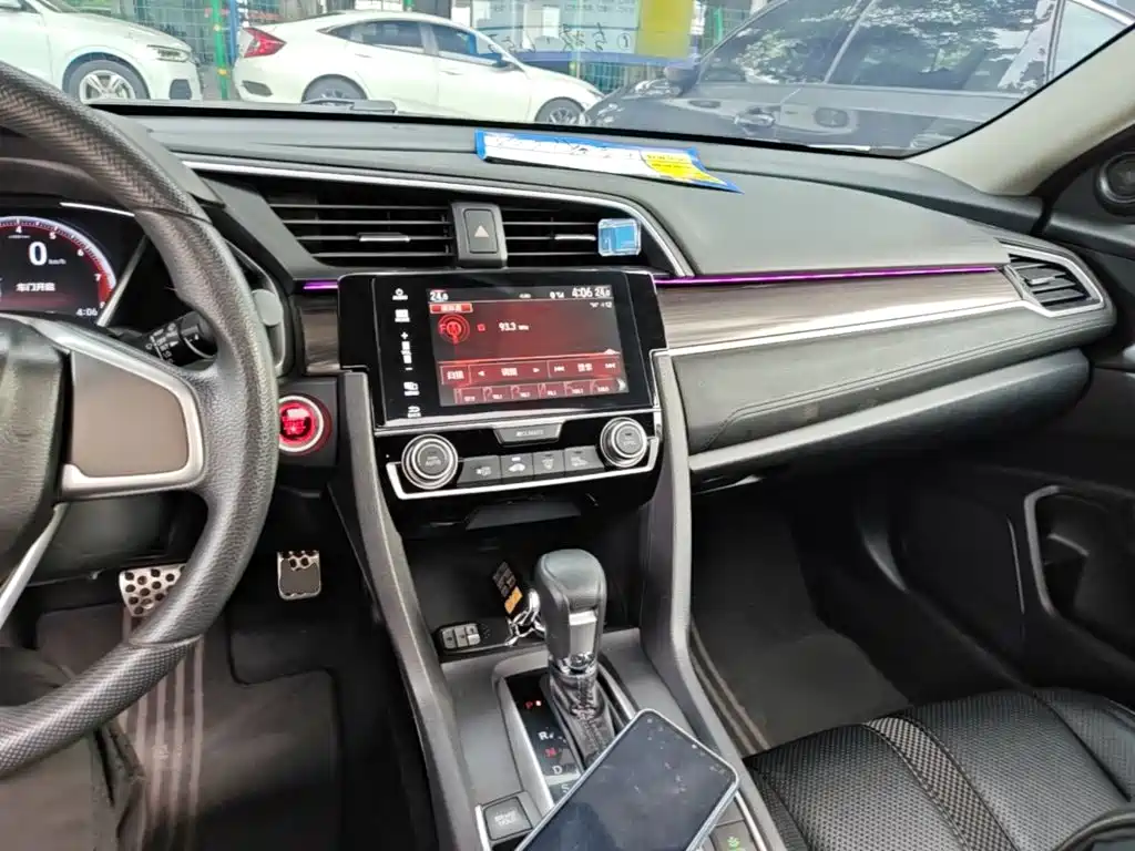 Honda Civic — миниатюра 10