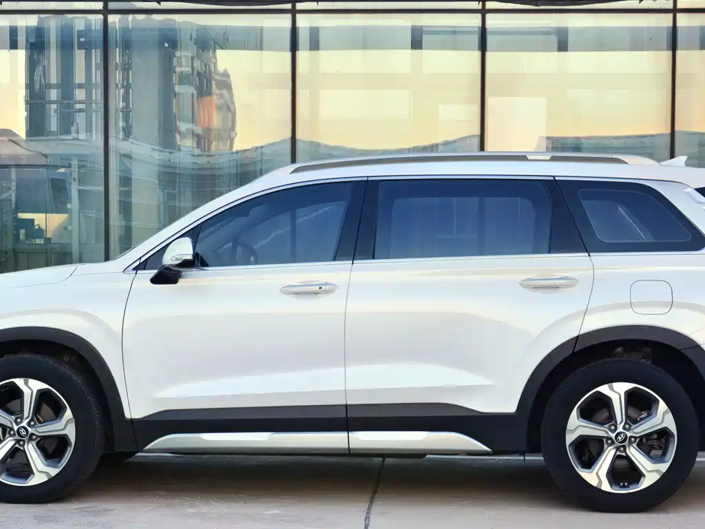Hyundai Santa Fe — миниатюра 2