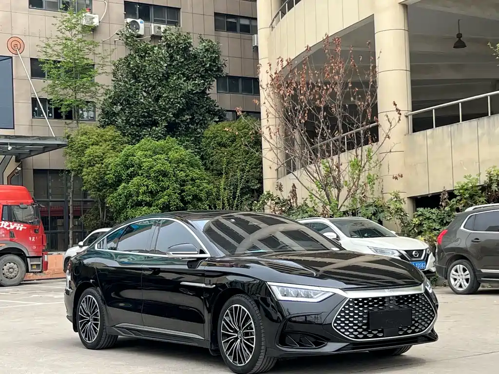 BYD Han 2022 DM-i 121KM Premium