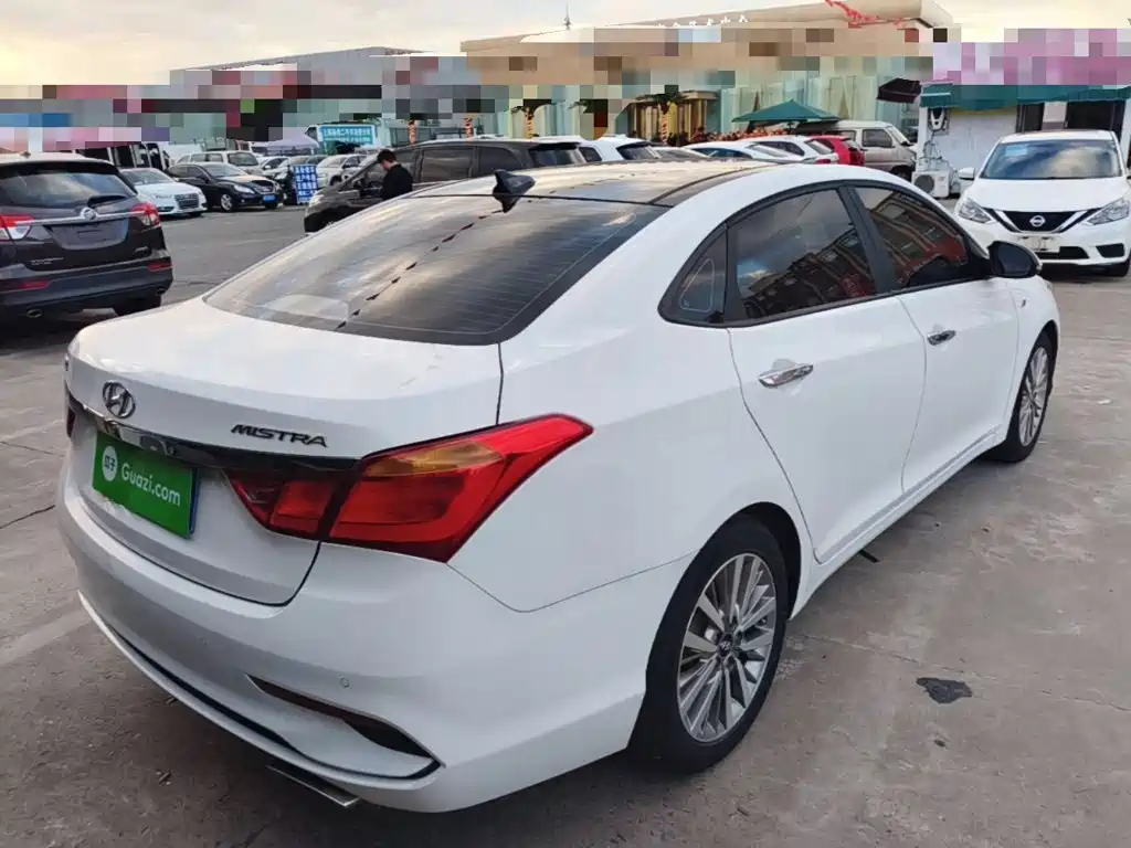Hyundai Mistra — миниатюра 7