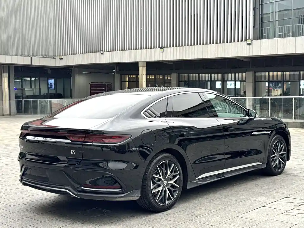 BYD Han — миниатюра 10