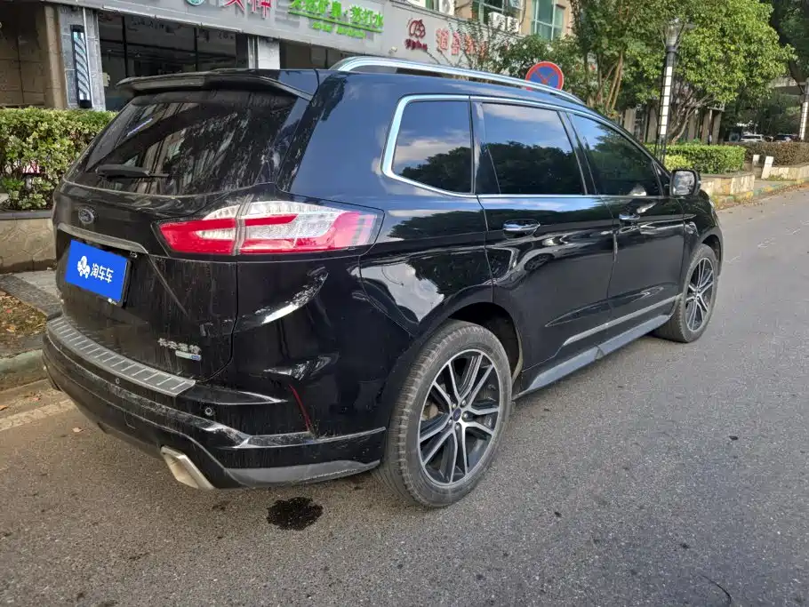 Ford Edge — миниатюра 3