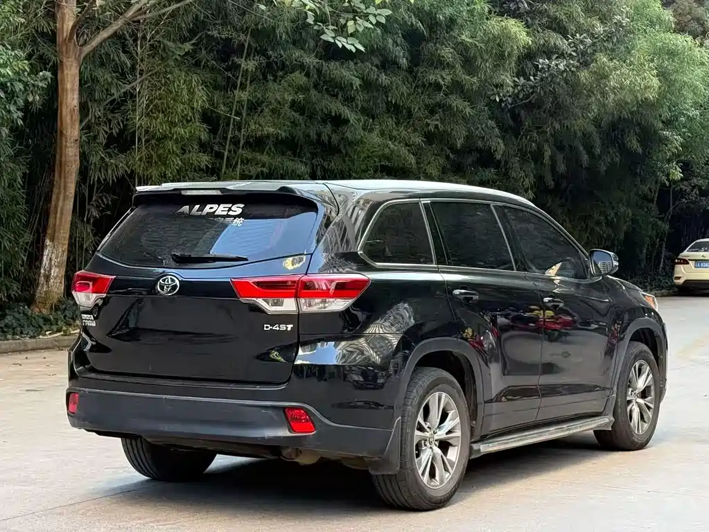 Toyota Highlander — миниатюра 7