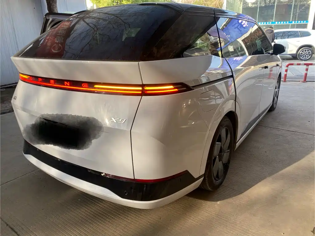 XIAOPENG X9