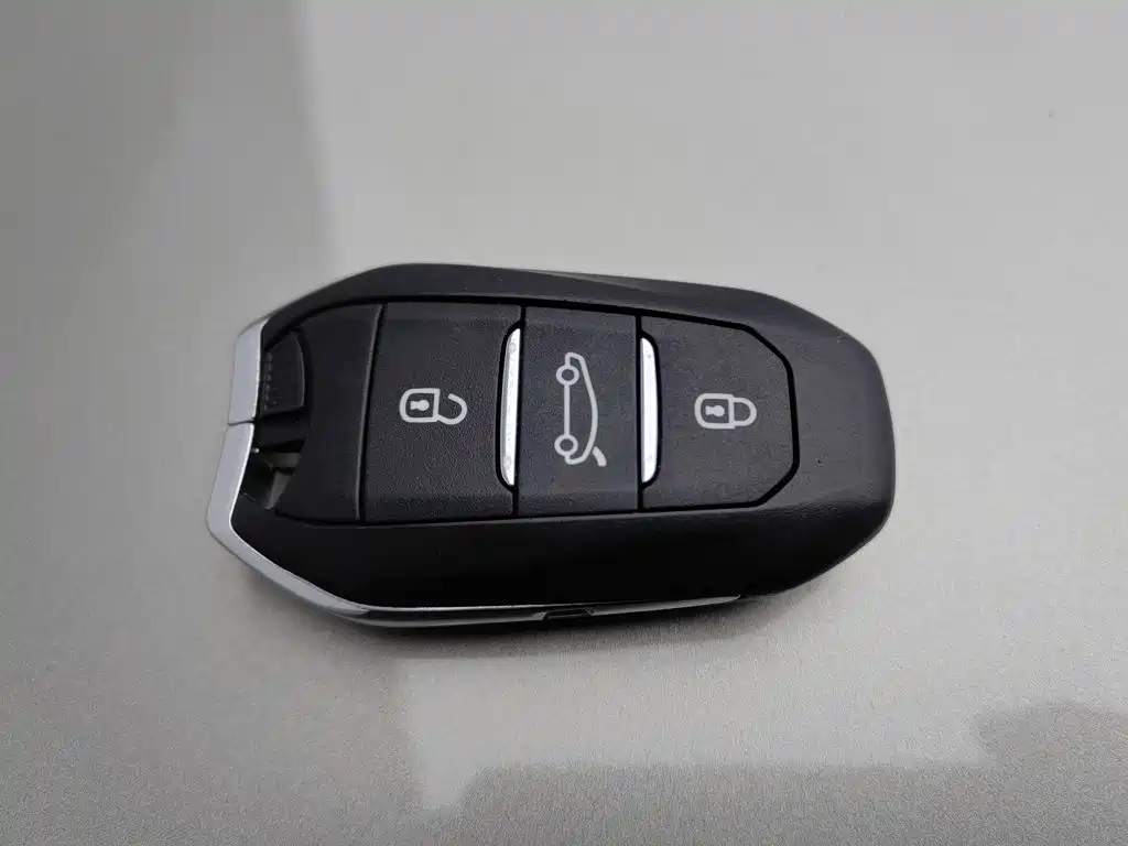 Citroen C4L — миниатюра 19