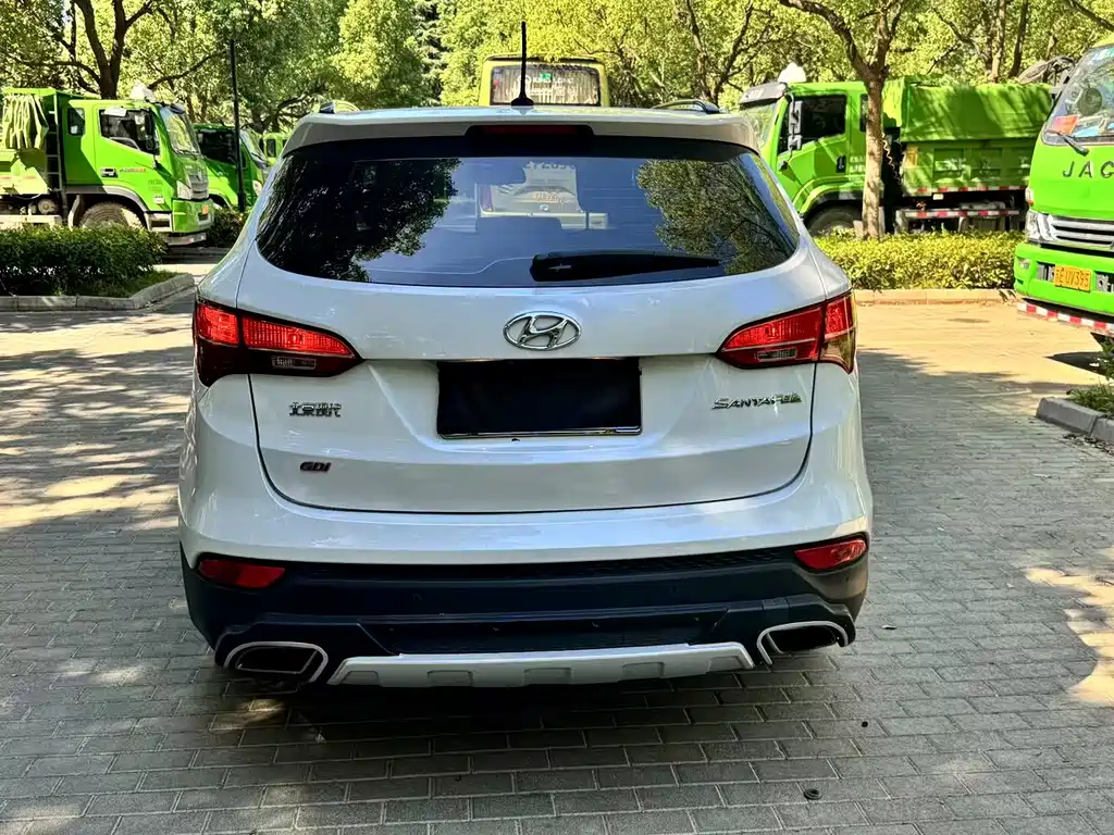 Hyundai Santa Fe — миниатюра 8