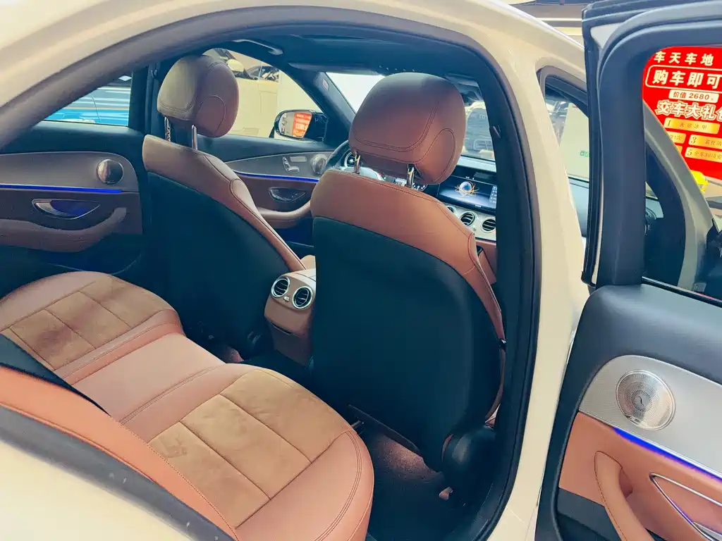 MERCEDES-BENZ E CLASS