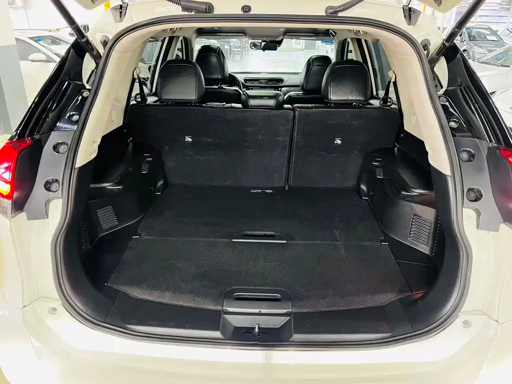 Nissan X-Trail — миниатюра 15