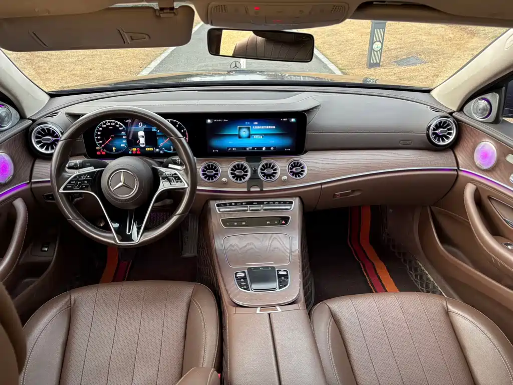 MERCEDES-BENZ E CLASS