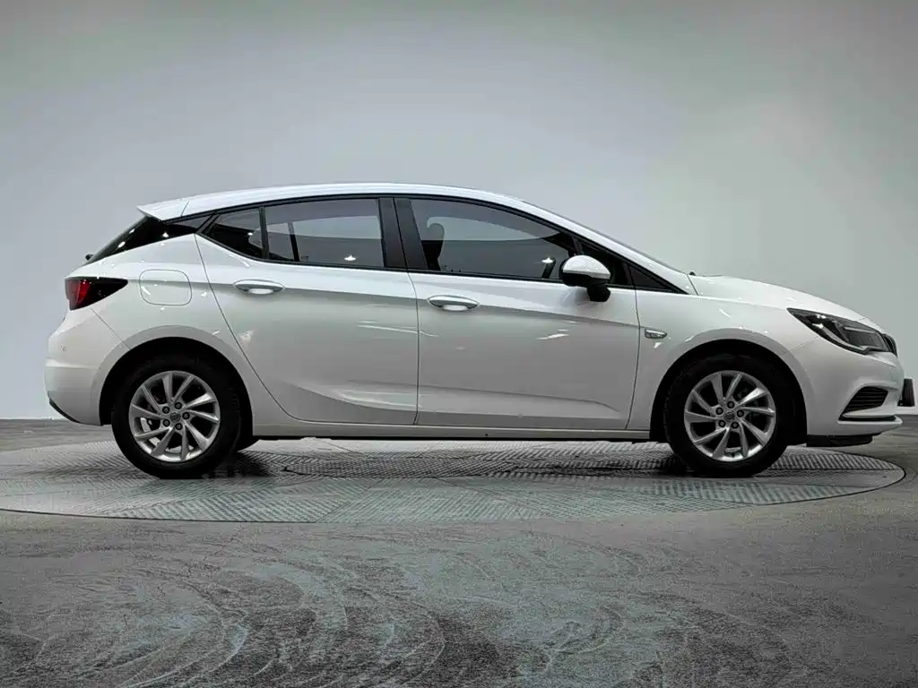 Buick Verano — миниатюра 4