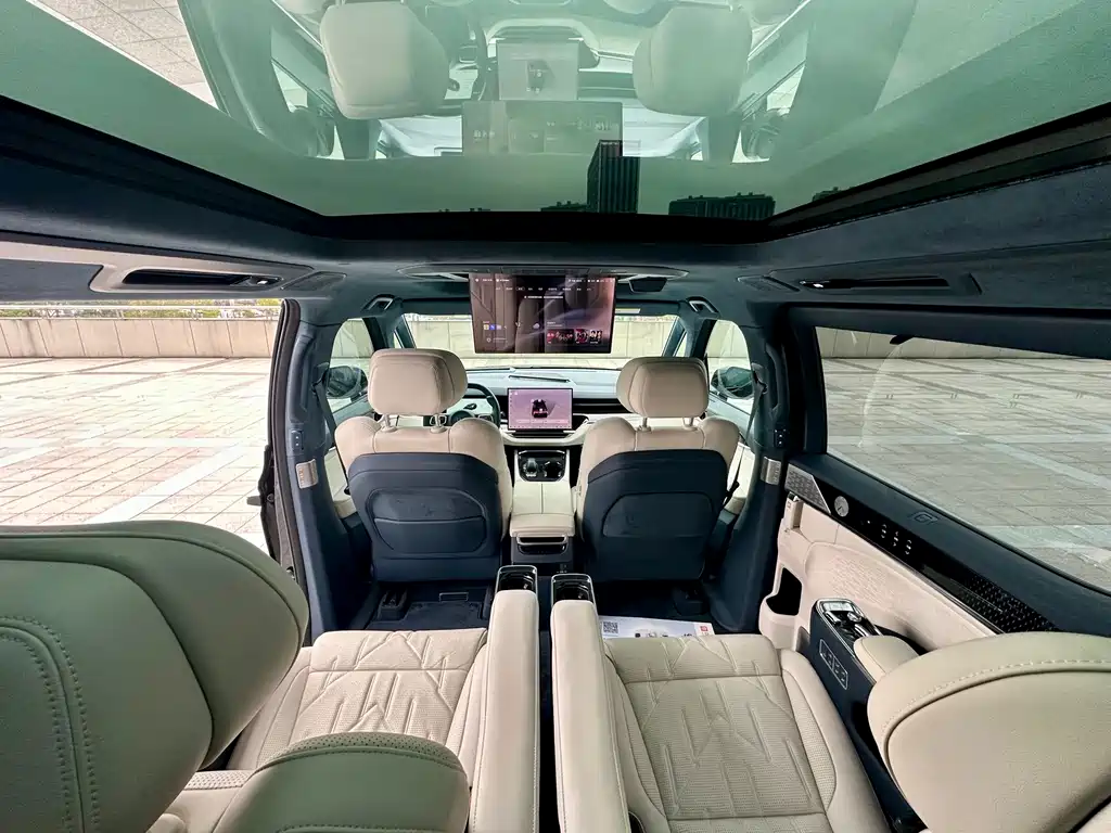 ZEEKR EXTREME KRYPTON 009