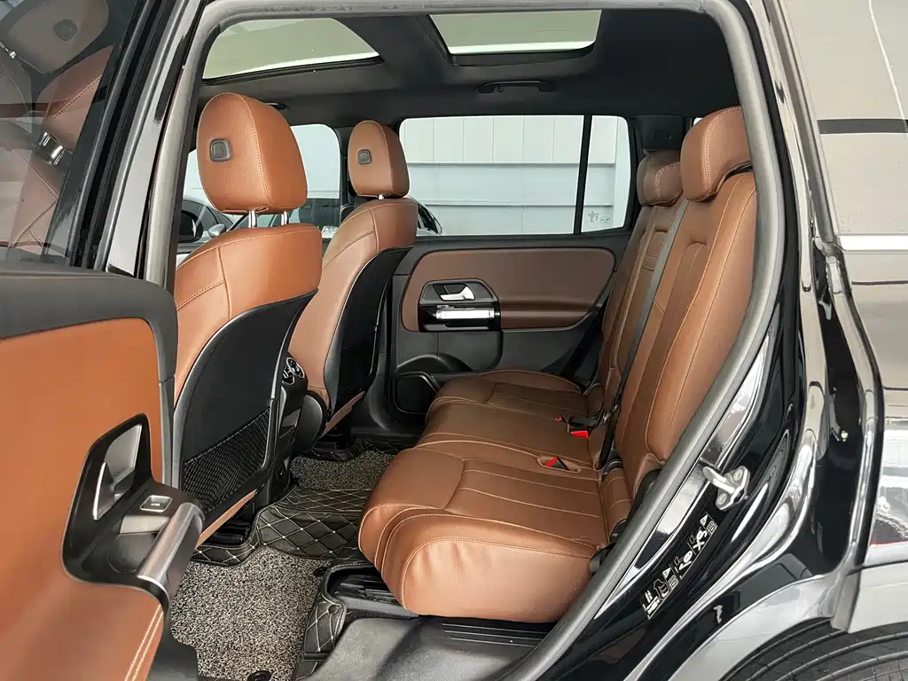 Mercedes-Benz GLB — миниатюра 4