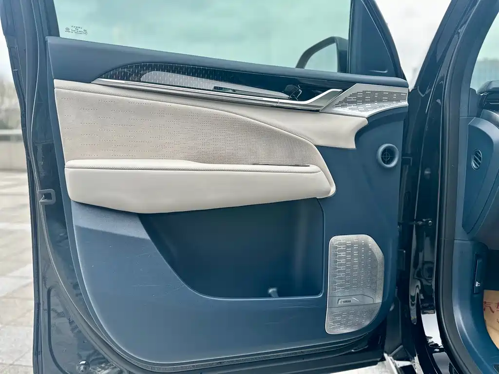 ZEEKR EXTREME KRYPTON 009