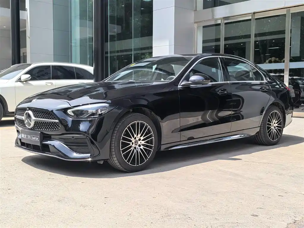 Mercedes-Benz C-Class 2024