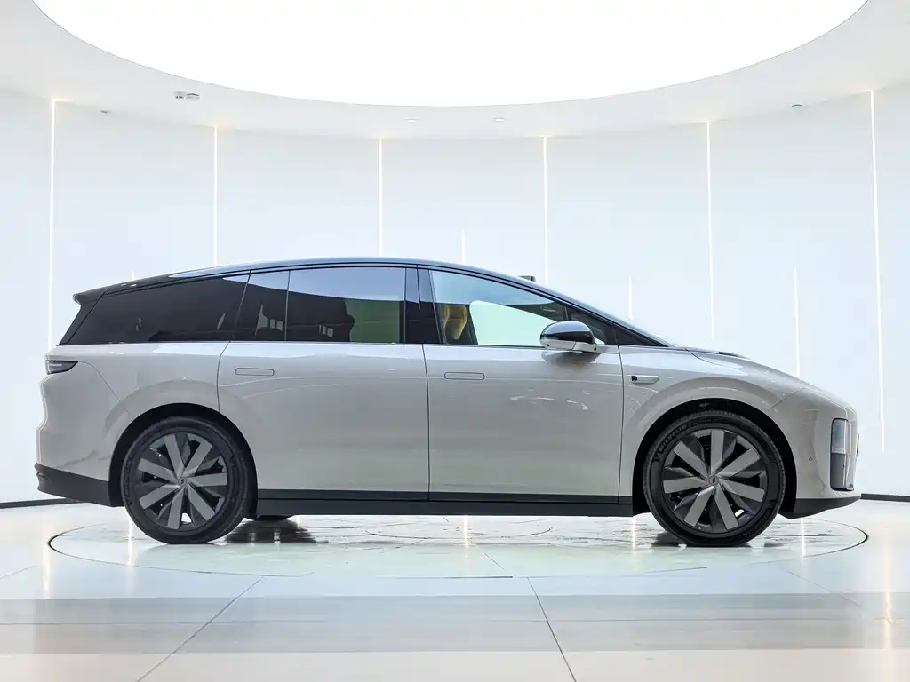 Li Auto Li i8 — миниатюра 12