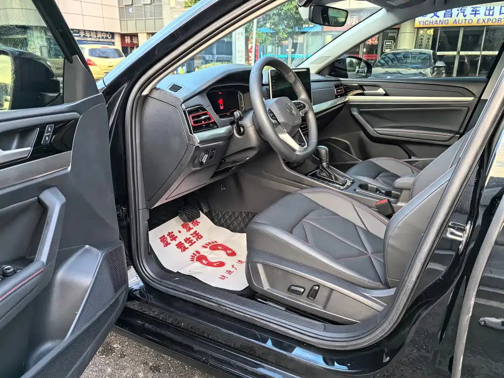 Volkswagen Lavida — миниатюра 4