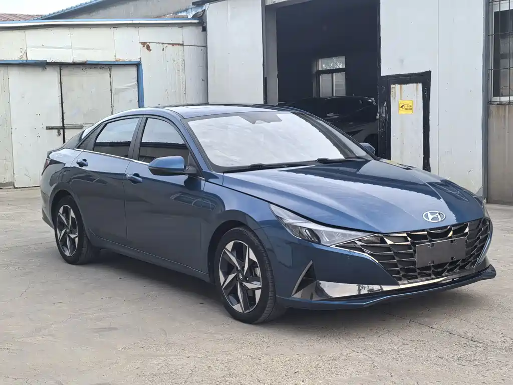 Hyundai Elantra — миниатюра 3