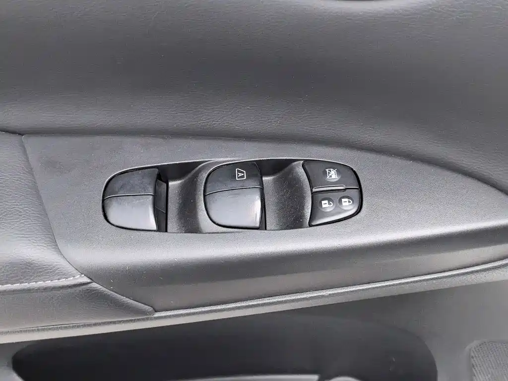 Nissan Sylphy — миниатюра 9