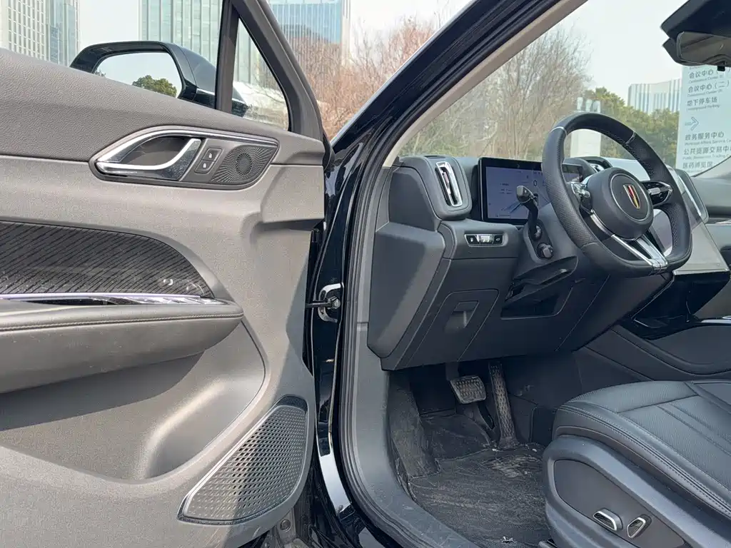 Hongqi HONGQI HS3 PHEV