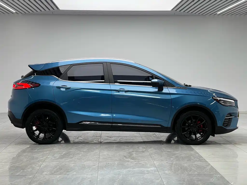 Geely Emgrand S - фото 8