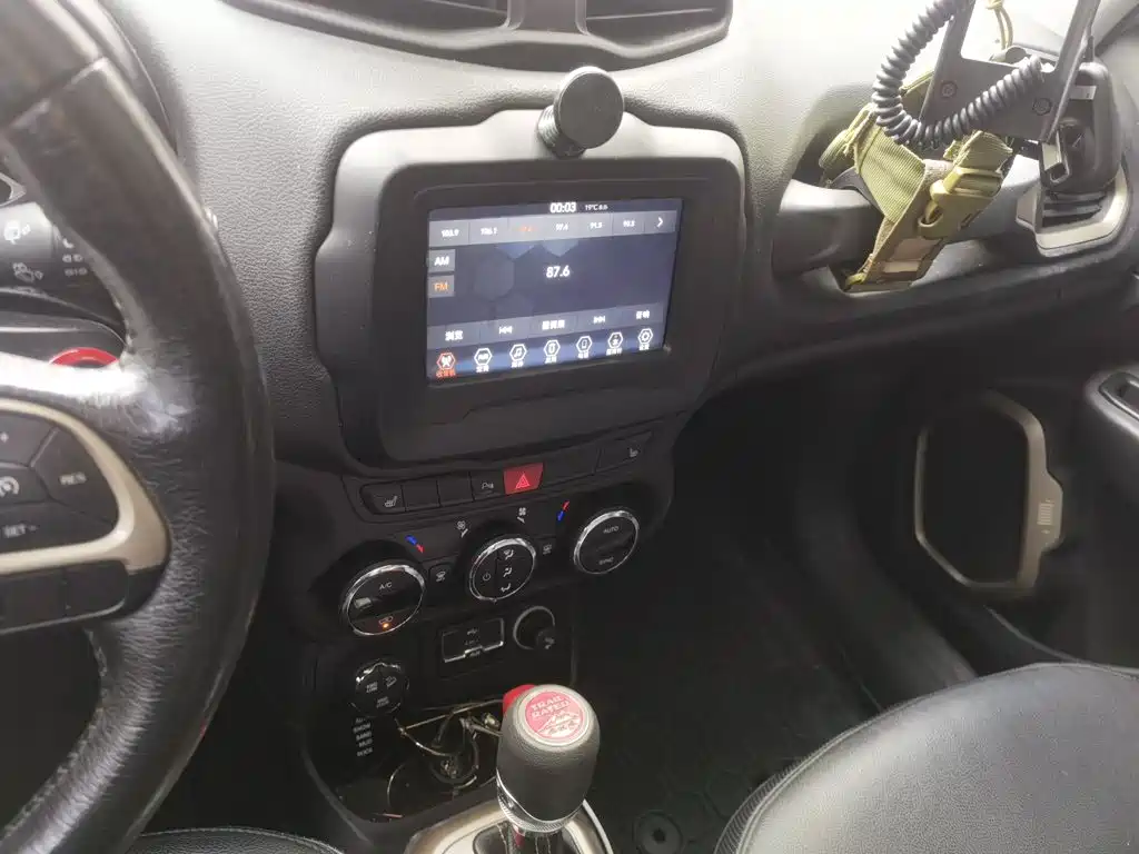 Jeep Renegade — миниатюра 9