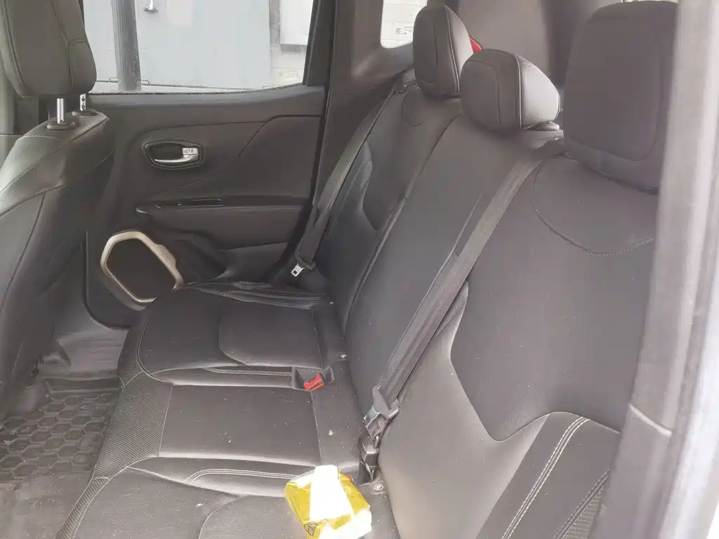 Jeep Renegade — миниатюра 13
