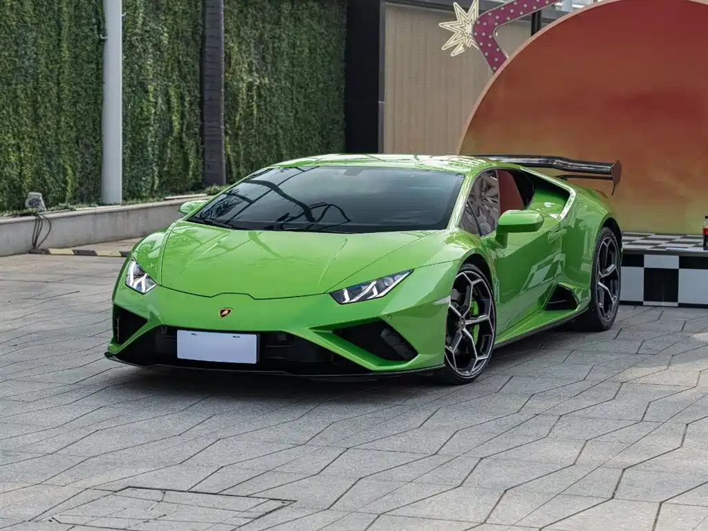 LAMBORGHINI HURACÁN