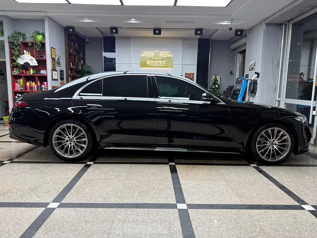 MERCEDES-BENZ S CLASS