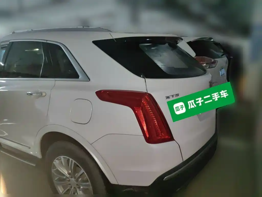 Cadillac XT5 — миниатюра 4