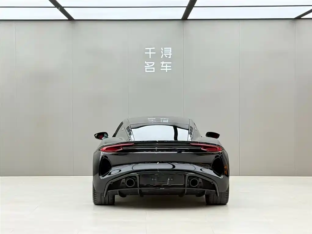 LOTUS SPORTS CAR EMIRA