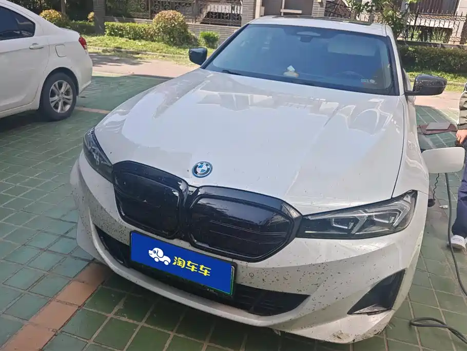 BMW i3 2025