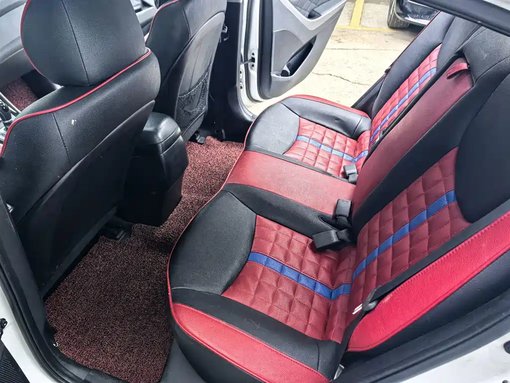 Hyundai Elantra Langdong — миниатюра 9