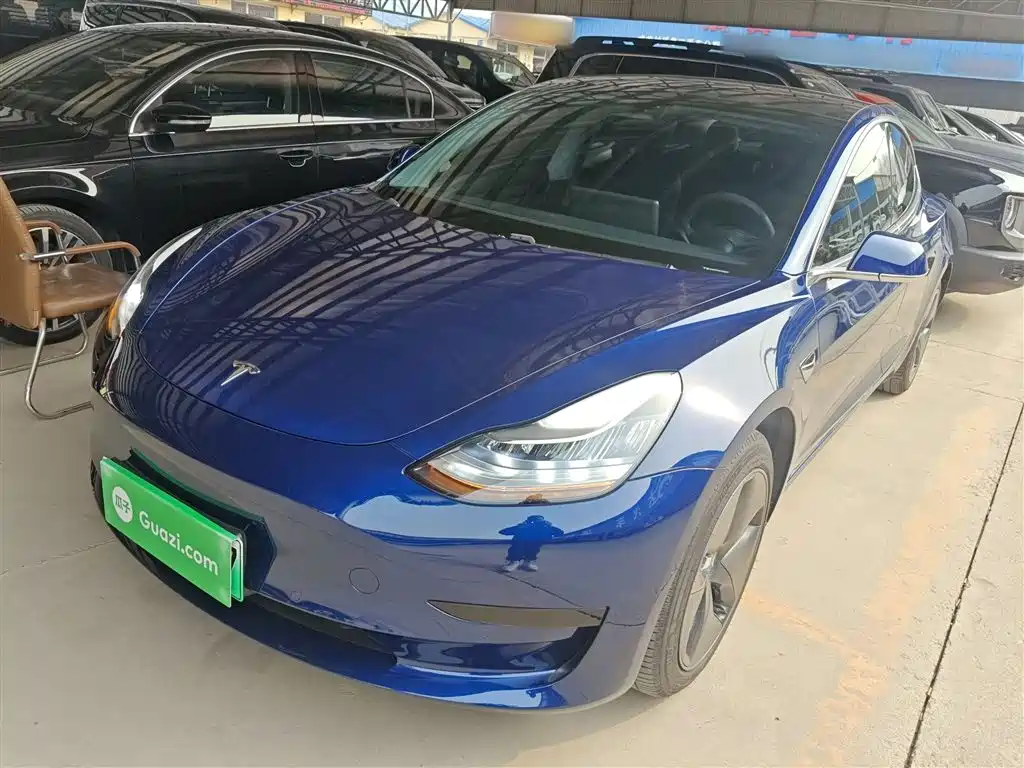 Tesla Model 3 2020