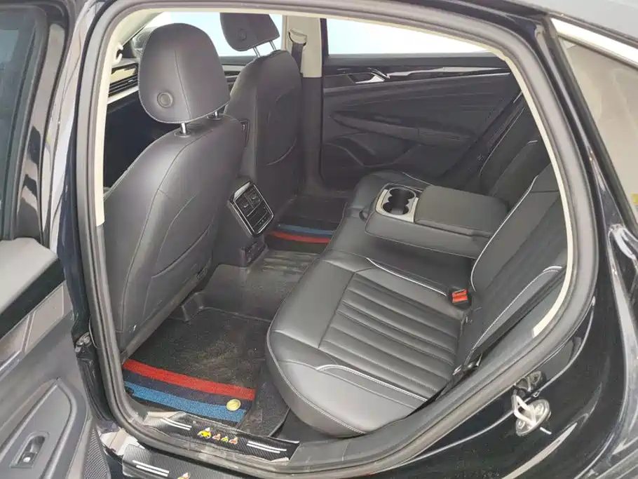 Volkswagen Passat — миниатюра 11