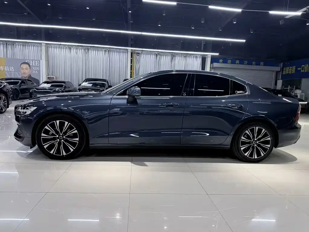 Volvo S60 — миниатюра 5