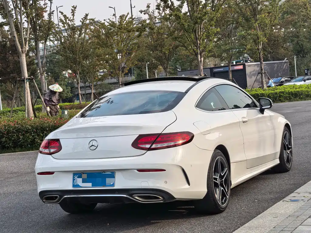 MERCEDES-BENZ C CLASS