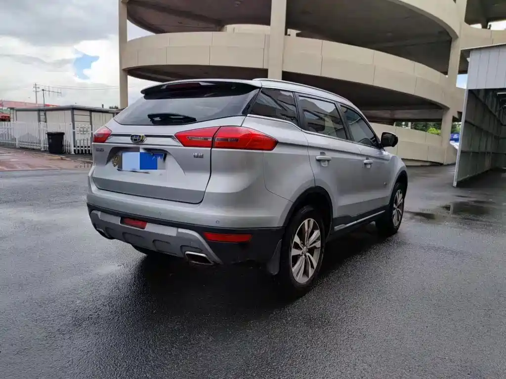 Geely Boyue — миниатюра 9