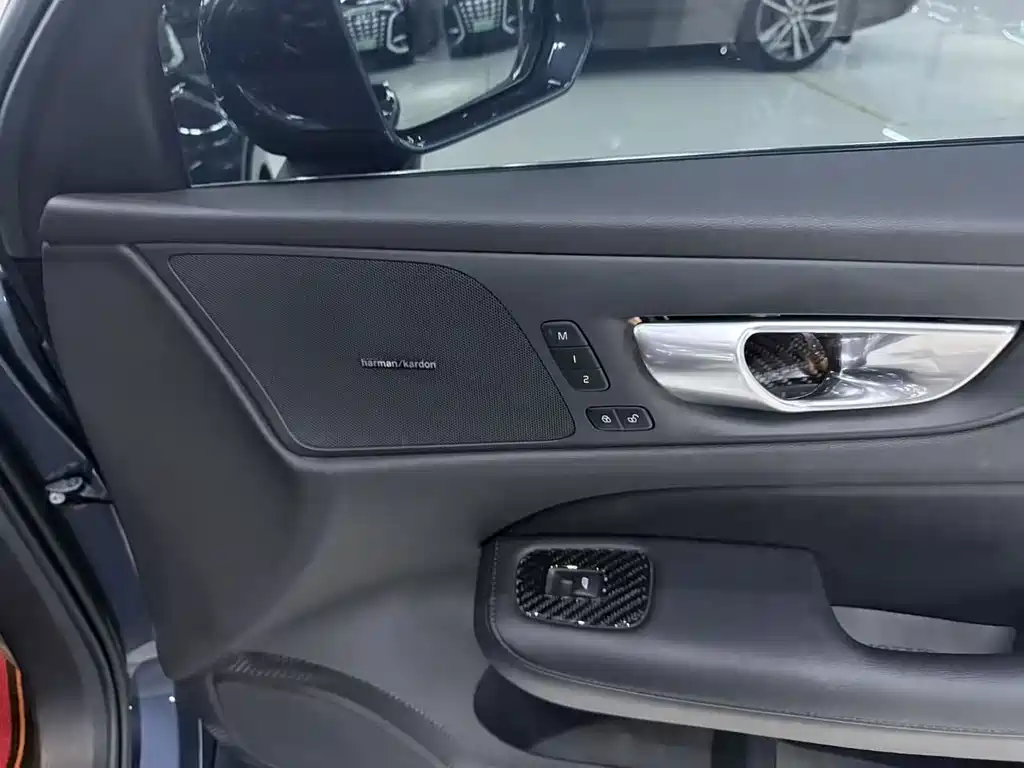 Volvo S60 — миниатюра 8