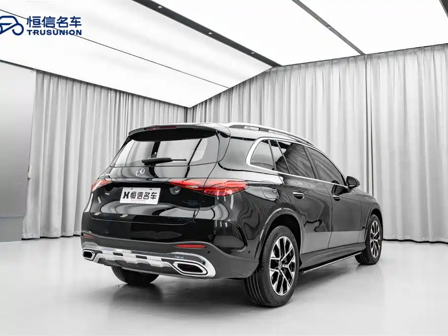 Mercedes-Benz GLC 2023 GLC 260 L 4MATIC Luxury 5 мест