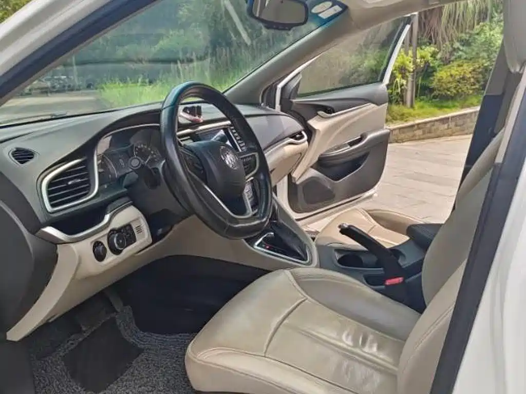Buick Excelle — миниатюра 9