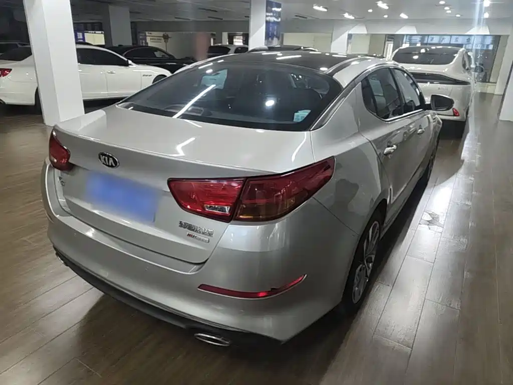 Kia K5 — миниатюра 7