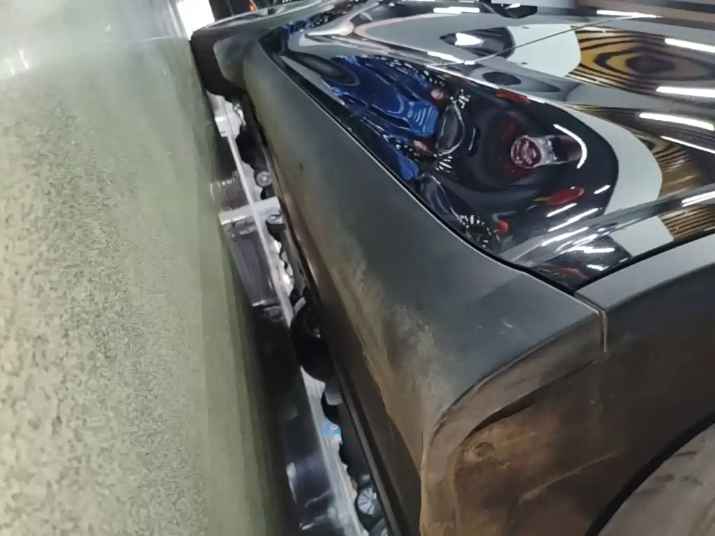 Tesla Model Y — миниатюра 22